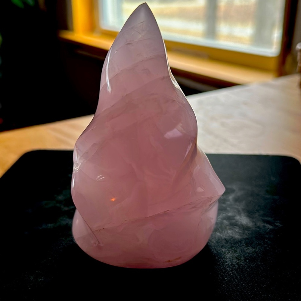 Rose quartz flame